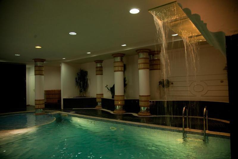 Hotel Florenca Luanda Ngoại thất bức ảnh