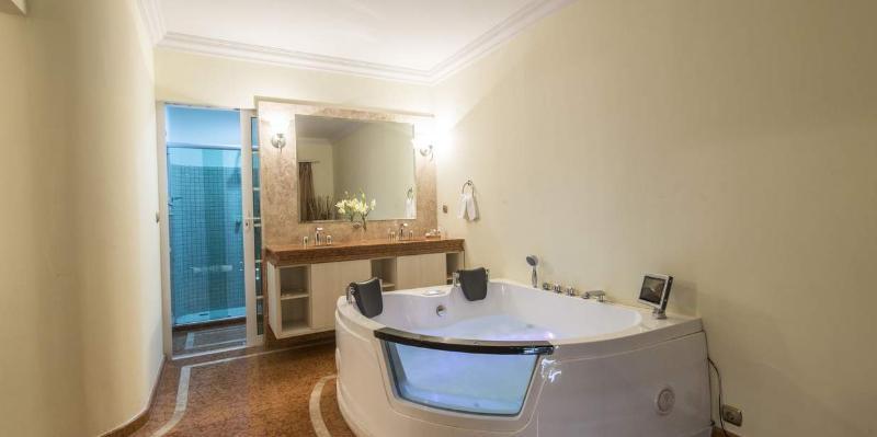 Hotel Florenca Luanda Ngoại thất bức ảnh