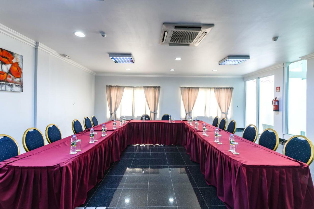 Hotel Florenca Luanda Ngoại thất bức ảnh